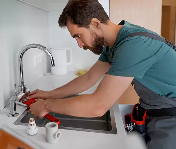 Professional Faucet Replacement Specialist in Farmingville, NY: Schedule Affordable Faucet Replacement Services with Us