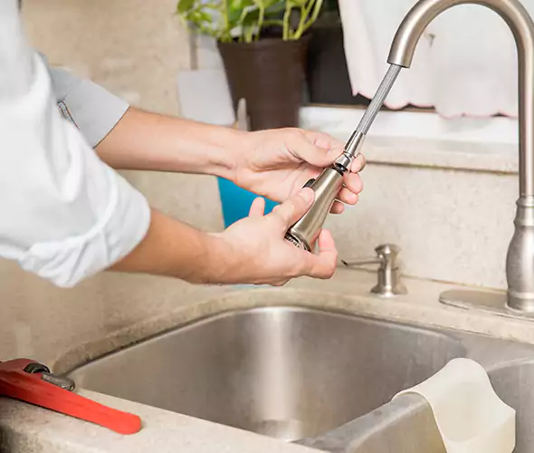 Expert Plumber for Rooter Services in Farmingville, NY: Trusted Drain and Sewer Cleaning Professionals