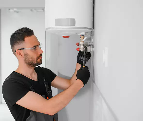 Expert Plumber for Water Heater Expansion Tank Installation in Farmingville, NY