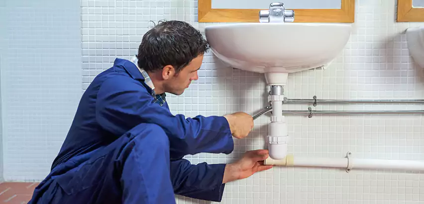 Toilet Repair Farmingville