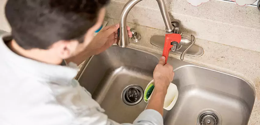 Faucet Repair in Farmingville