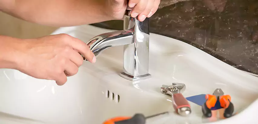 Bathtub Faucet Replacement in Farmingville